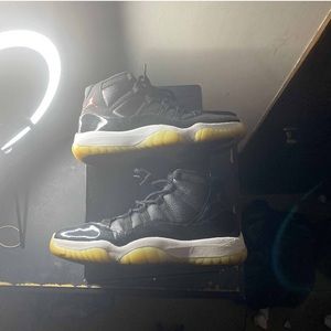 JORDAN 11 ( 72-10)